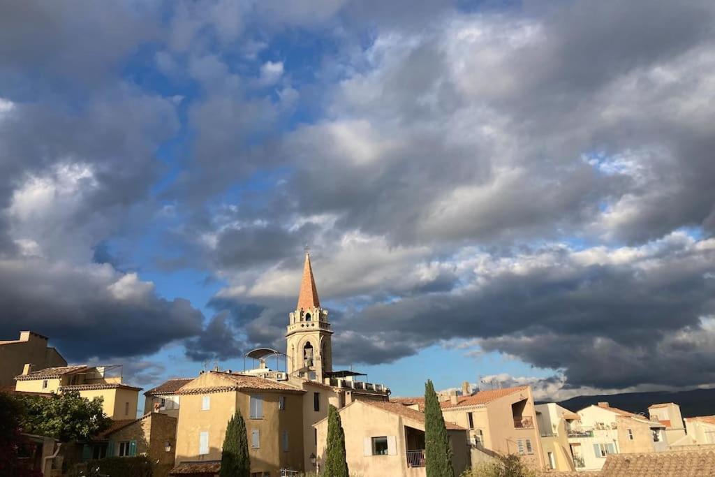 La Tour D'azur *